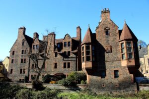 edinburg beautifull building on SFR mobile tyre fitting location page 