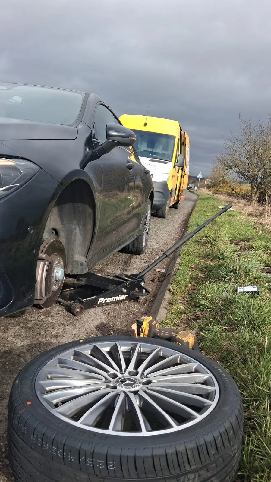 SFR Motors Ltd | Mobile Tyre Fitters